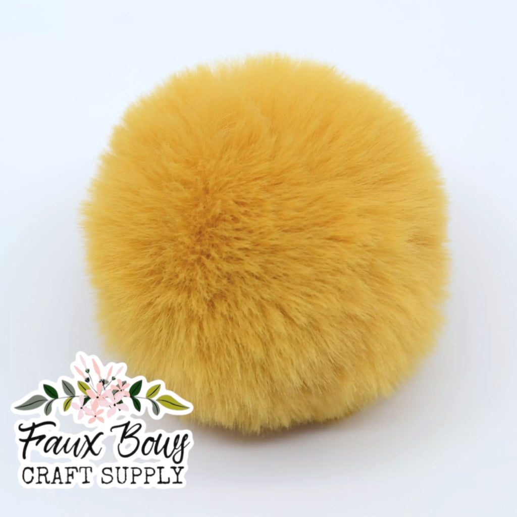 NEW Short Hair Puff Poms