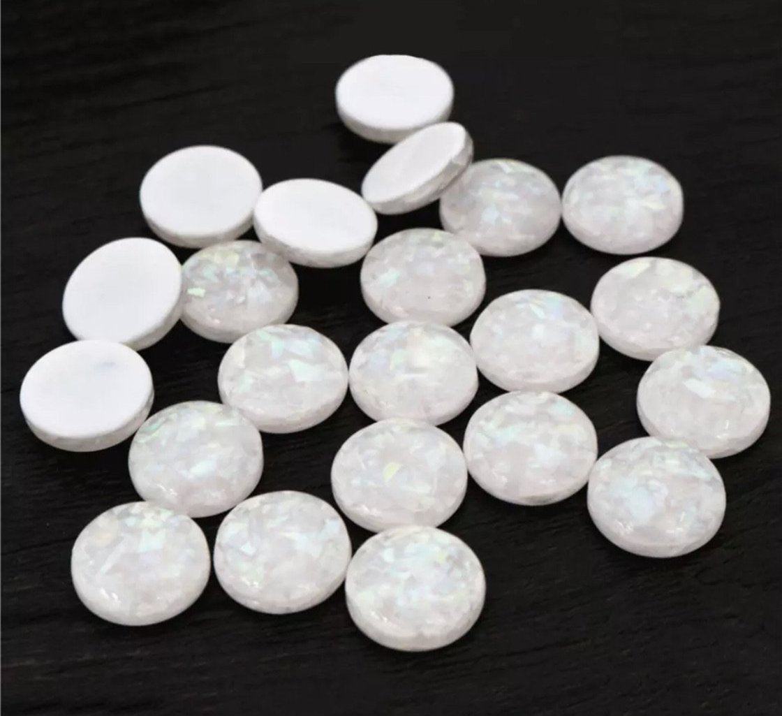 Iridescent Pearl-12mm Cabochon