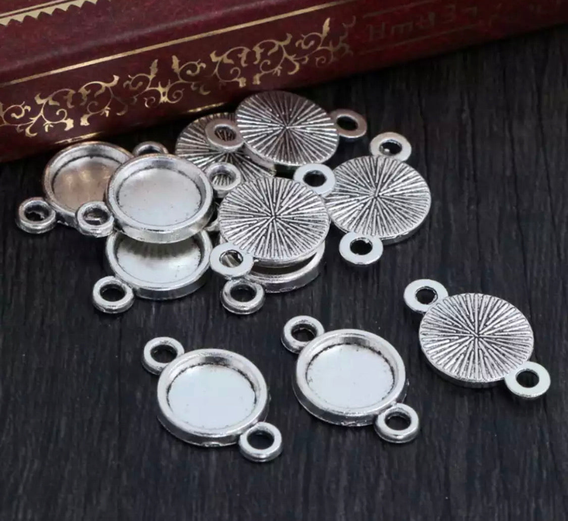 Double Loop Bezel- 8mm Cabochon Base