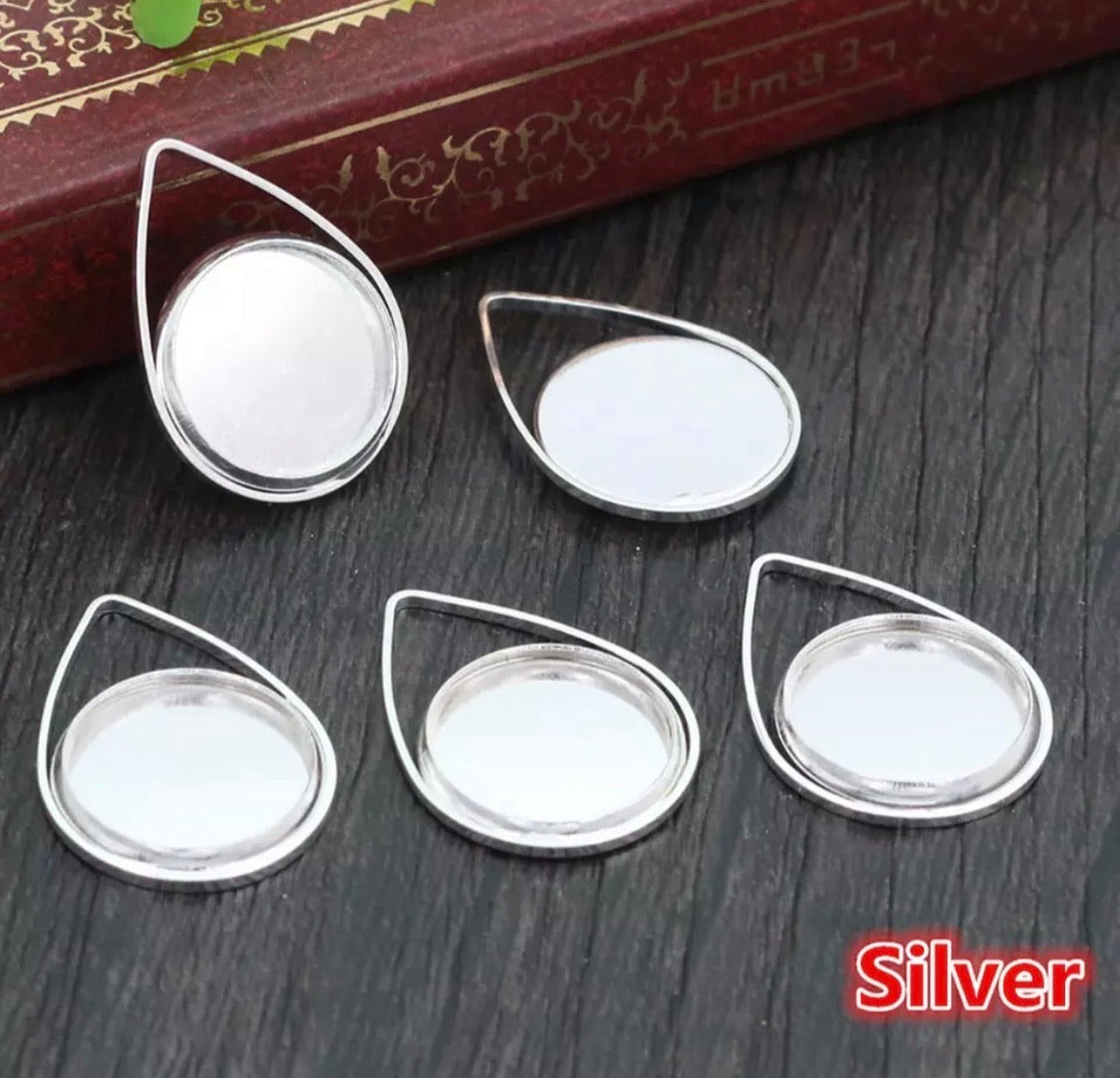 Tear Drop Pendant-12mm Cabochon Base