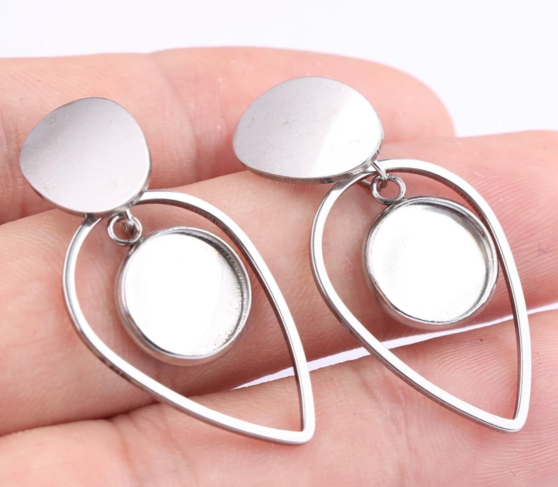 Post Raindrop Dangle -10mm Cabochon Base